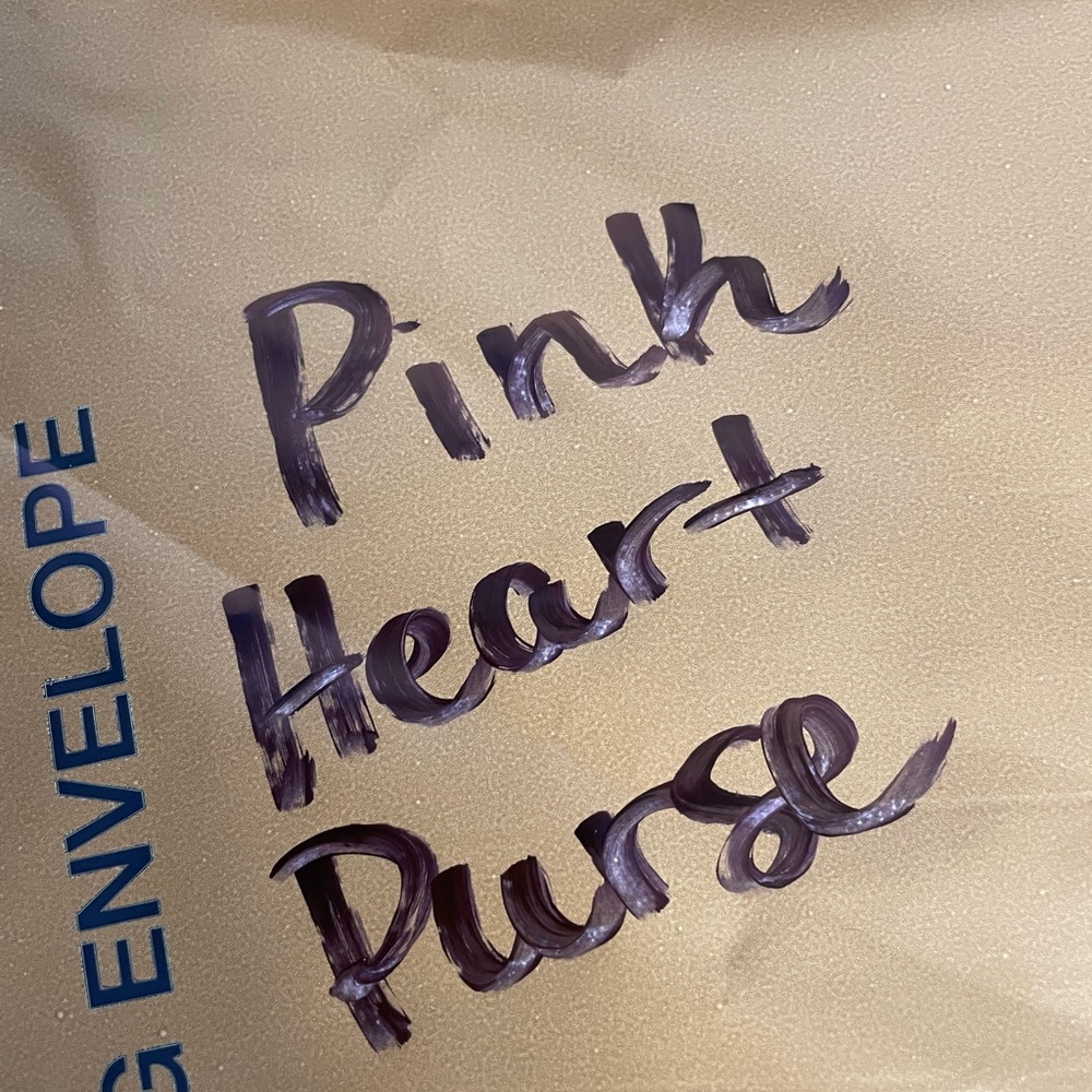 5 for $25🔥Hot Pink Heart Crossbody Purse- New Without Tags - Picture 11 of 11